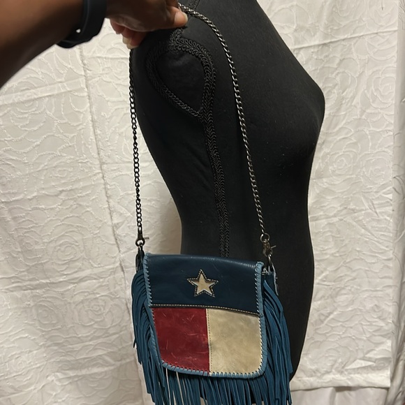 P&G Texas flag genuine leather red, cream, and blue crossbody with fringes. - Picture 15 of 16
